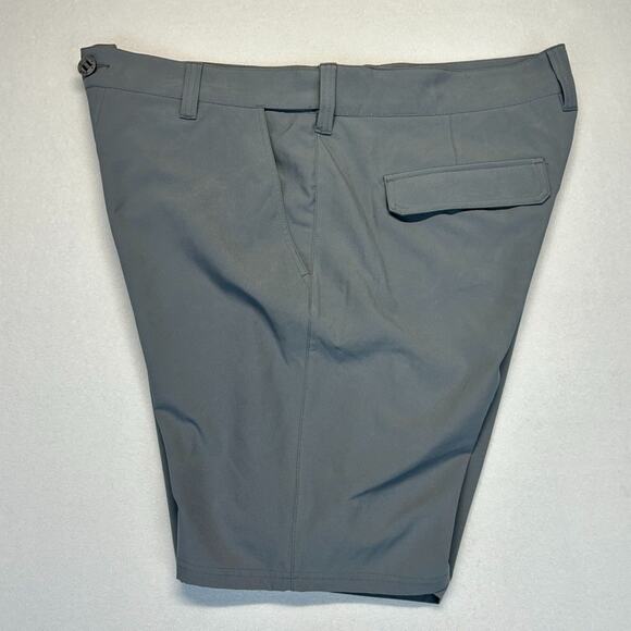 Huk Pursuit 8.5" Chino Shorts Mens XL 40x8.5 Gray Elastic Waist Fishing Camping - Picture 7 of 13